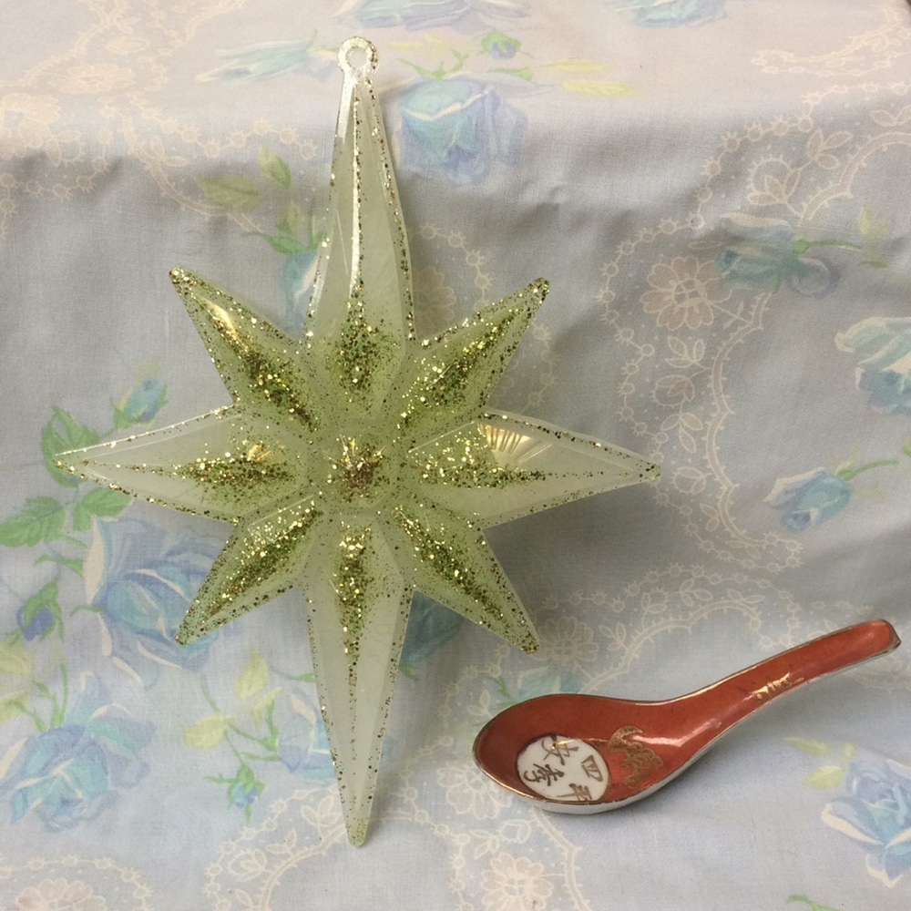 Handmade epoxy resin Christmas star